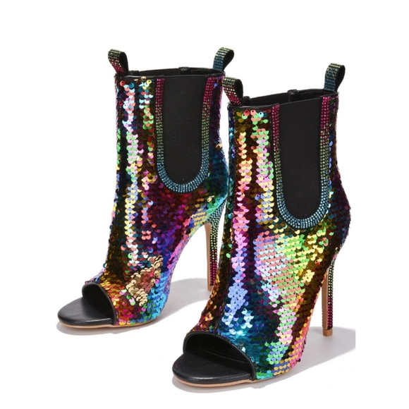 Heels - Picture 4 of 4